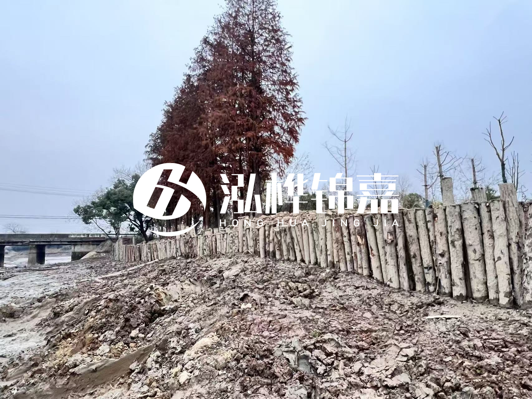 平?jīng)鐾跈C打木樁專業(yè)施工-松木樁工程量怎么計算的？