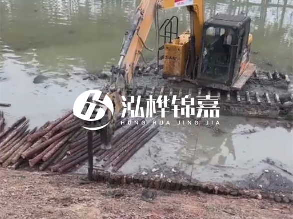 怎么選擇靠譜的松木樁施工隊 - 水上打松木樁聯(lián)系電話多少？