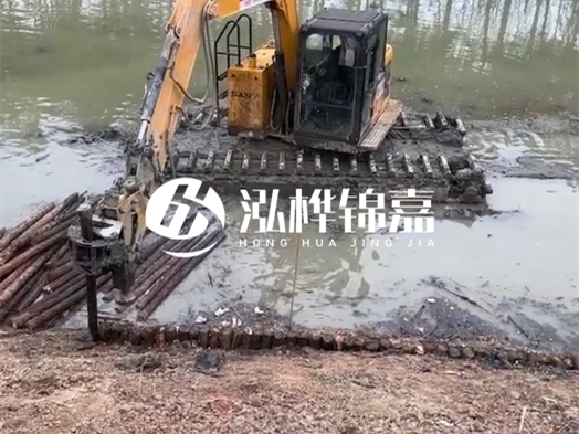 河道木材松木樁怎么選？河道工程用什么規(guī)格松木樁？